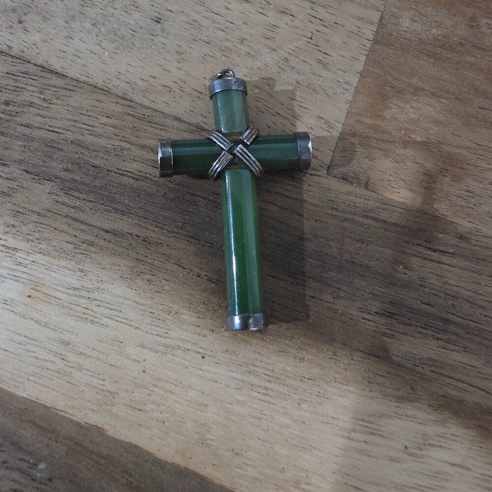 Green Jade Cross Pendant: Sterling Silver Necklace Vintage